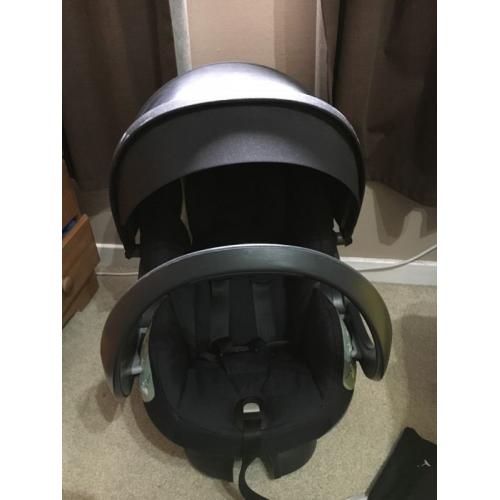 Stokke iZi Sleep car seat - excellent car seat