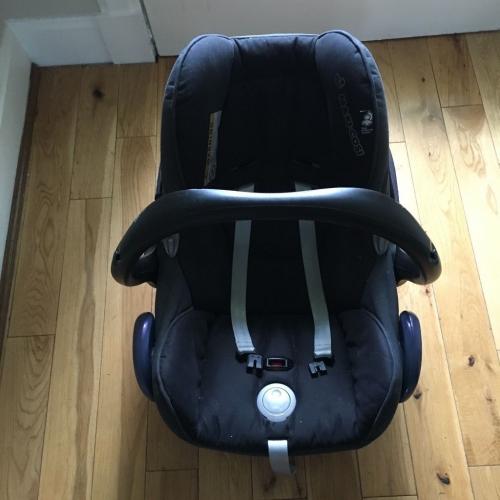 Maxi Cosi car seat
