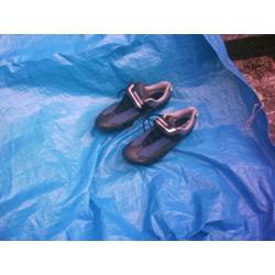 Shimano SPDSL cycling cycle shoes- SH-R061 - complete with cleats - EU 45