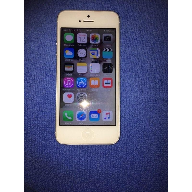 iPhone 5 16GB 02