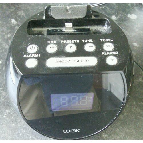LOGIK LCRLI13 clock radio with iPhone FireWire connection