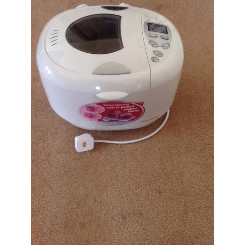Morphy Richards Compact Breadmaker