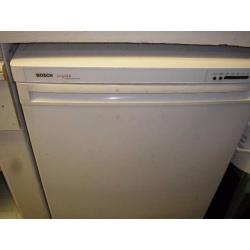BoschLogix freezer