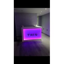 *Hairdressing chair to rent* *Beauty room to rent*