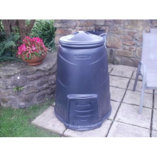 COMPOST BIN