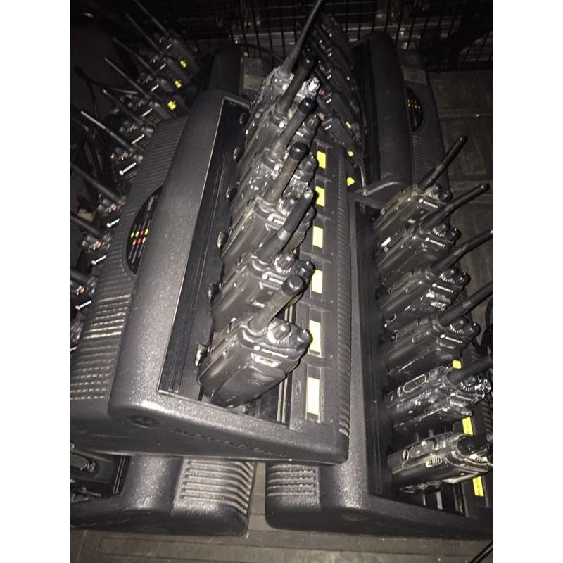 6 x Motorola GP340 UHF plus Charger ( 40 radios available )