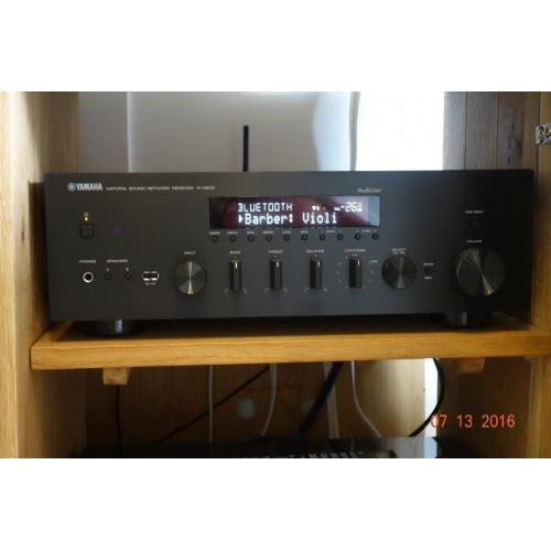 Yamaha R-N602 Network Receiver