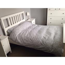 White bedroom suite (double bed, chest of drawers and bedside tables)