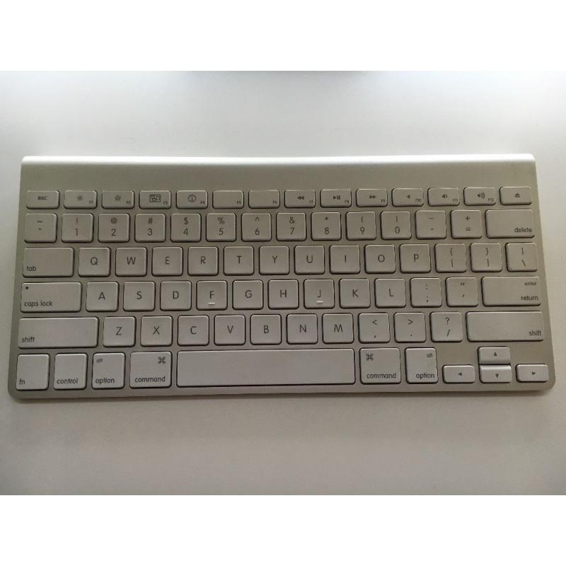 21.5 inch iMac - EXCELLENT CONDITION