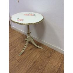 White and gold shabby chic table