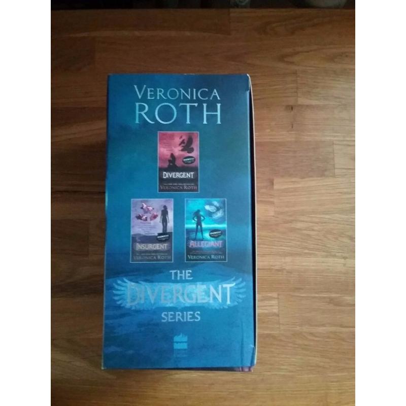 Divergent book set