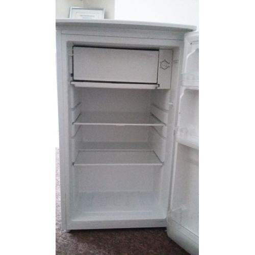 BUSH UNDER COUNTER FRIDGE Model no. BUCR5085W