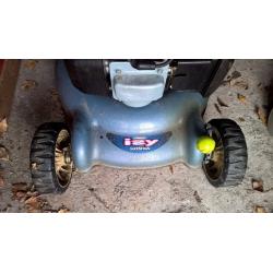 Honda IZY petrol self propelled lawnmower