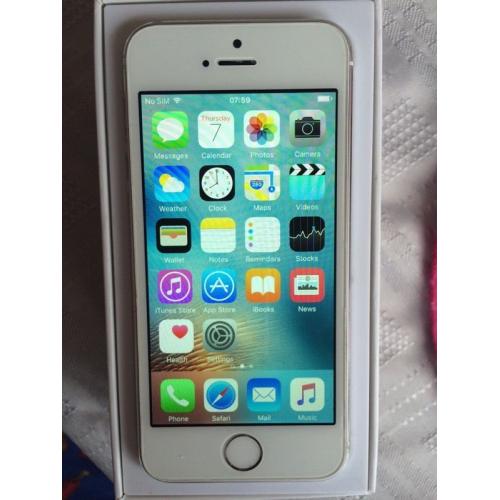 iPhone 5s 16gb White & Silver EE/Orange Sim Locked