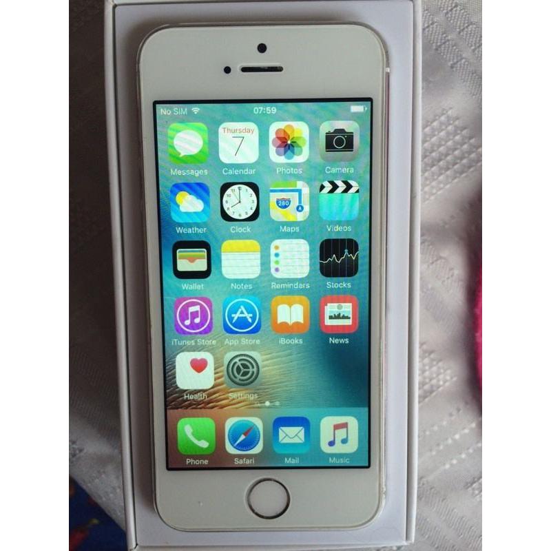iPhone 5s 16gb White & Silver EE/Orange Sim Locked