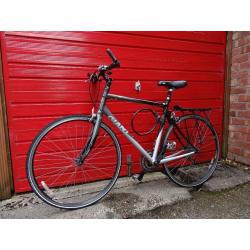 Mans Giant bike, hybrid, frame size large, 24 speed, roads and good tracks, good condition