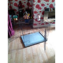 like new meduim sized dog cage