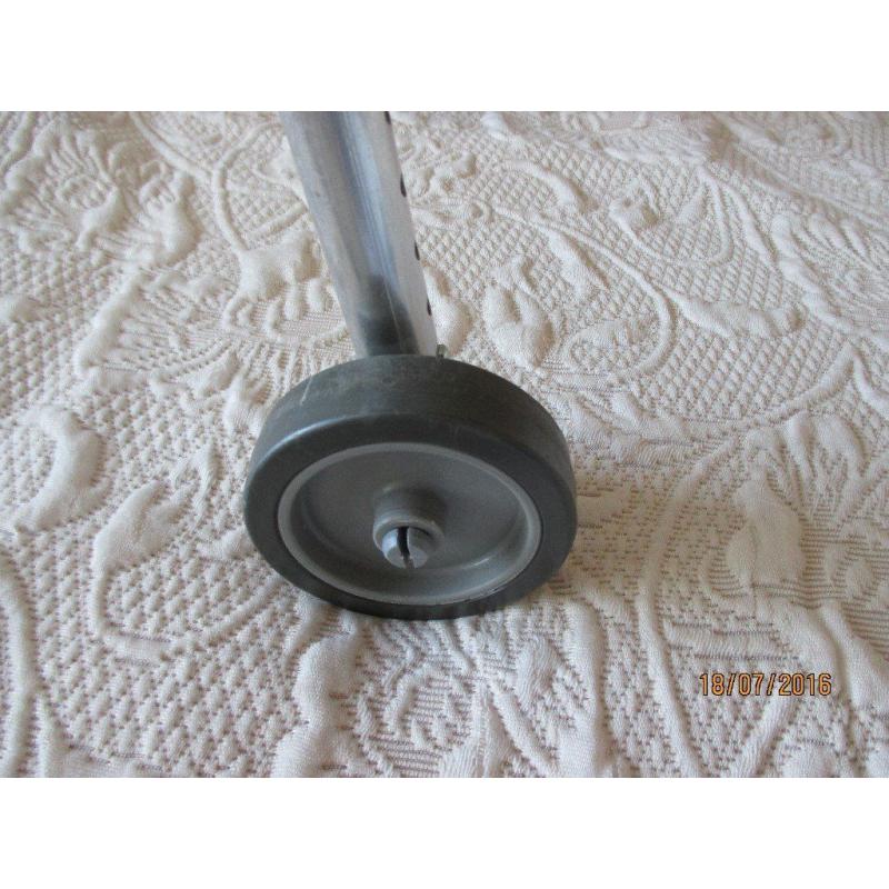 Disable Narrow Zimmer Frame With 2 Wheels