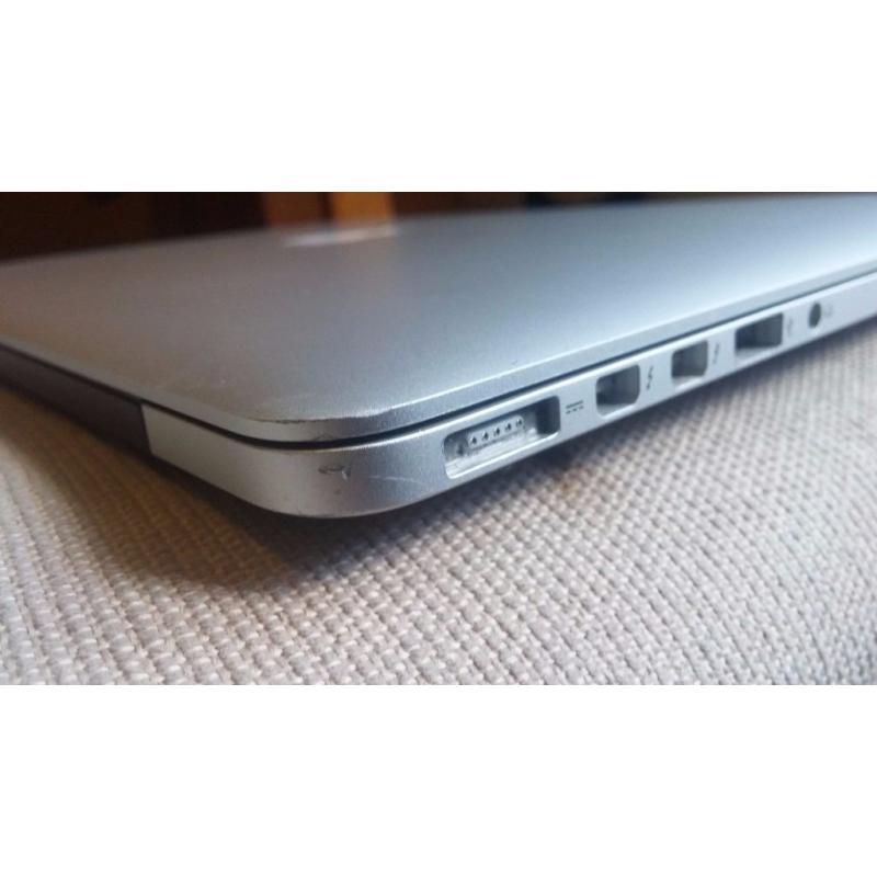 MacBook Pro 15in, 2.3GHz, Quad-core Intel i7, Retina Display (Late 2013) - No SSD!! (Selling as is)