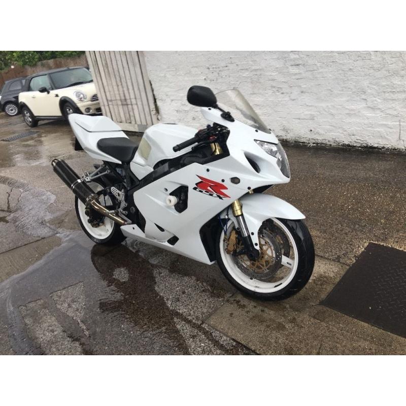 Suzuki GSXR 750 - Great condition, low mileage, with extras