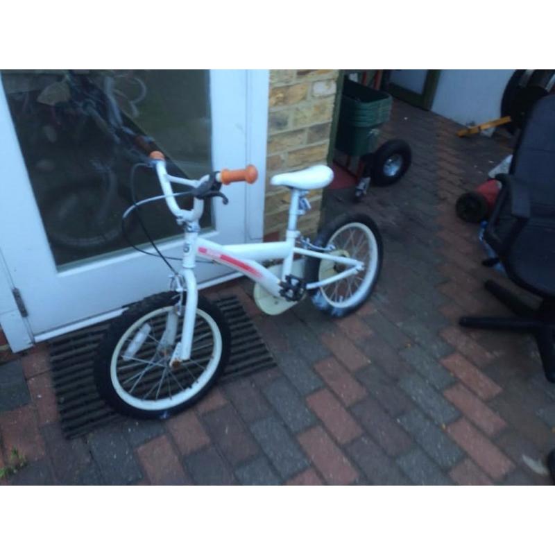 Boys Bike Like New Recently Serviced