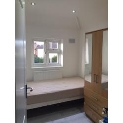 1 Room to rent near Chadwell Heath,Romford.Inclu.Bills.Only for Proffesional lady .Call 07846283776