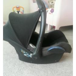 Maxi Cosi car seat