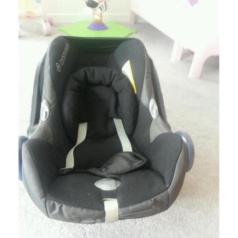 Maxi Cosi car seat