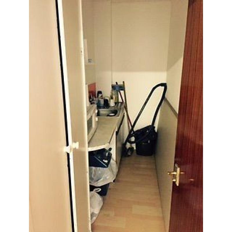 SHOP FOR RENTAL IN SOUTHSIDE- 48-50 Albert Road (NO DEPOSIT)