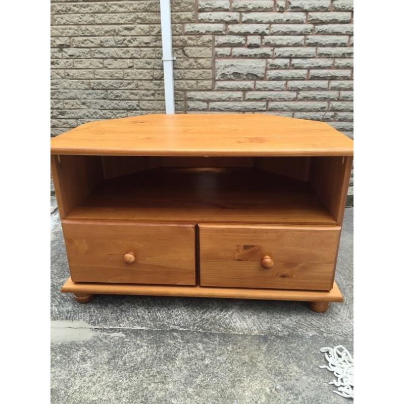 Tv corner unit