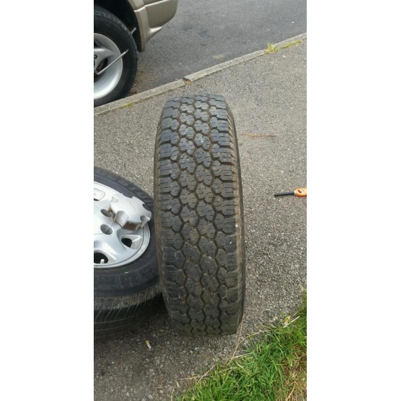 Suzuki vitara alloys and tyres 15s in good condition