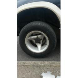 Suzuki vitara alloys and tyres 15s in good condition