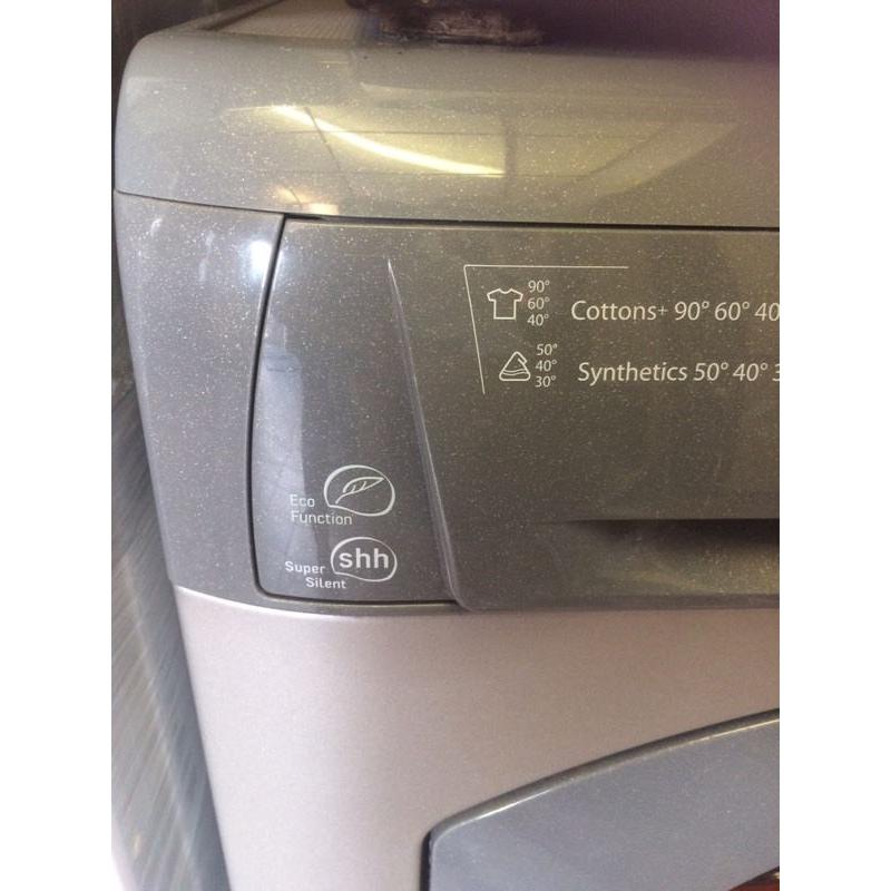 Reconditioned Hotpoint Ultima 8kg Washing Machine