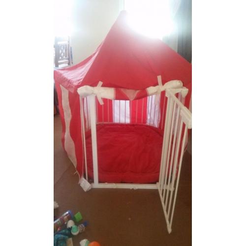 Baby pen /tent