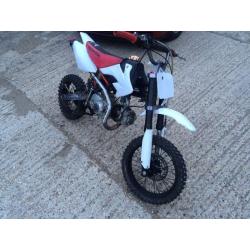 Stomp 125 pitbike