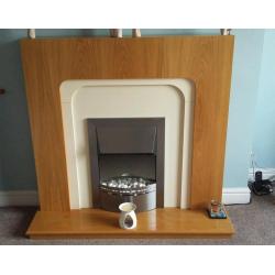 Fire surround and electric dimplex fire