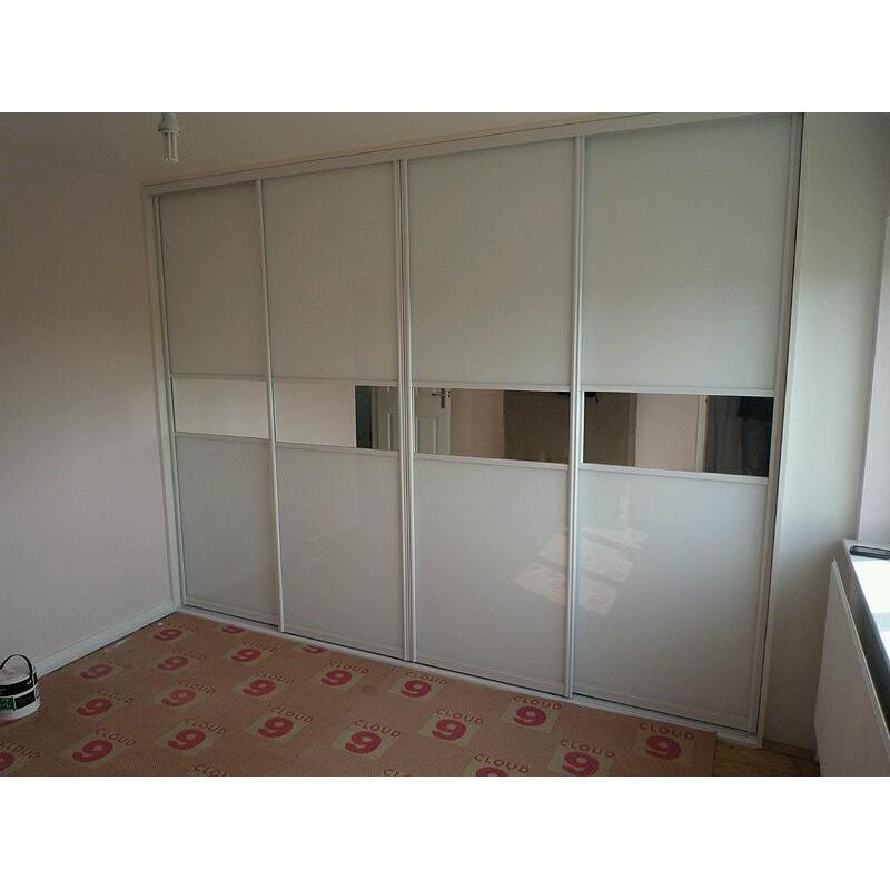 Made to measure sliding wardrobes