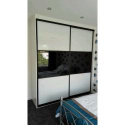 Made to measure sliding wardrobes