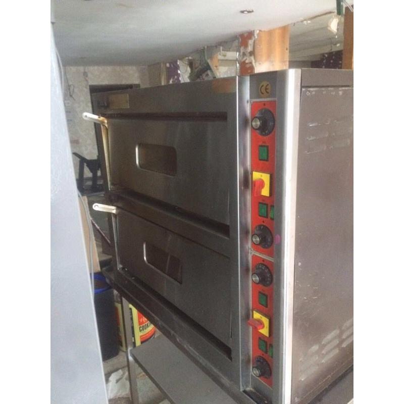 Commercial pizza oven