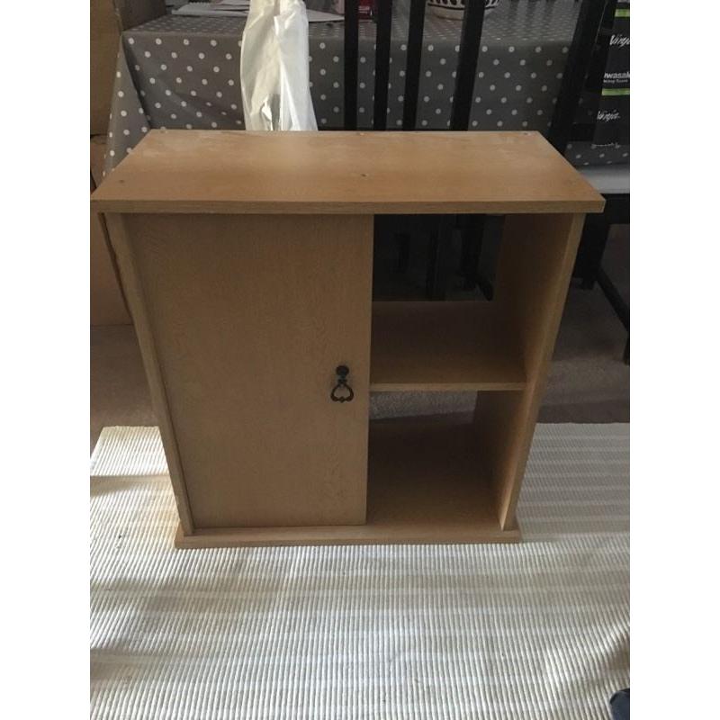 Fish tank stand collection tonight or Saturday am
