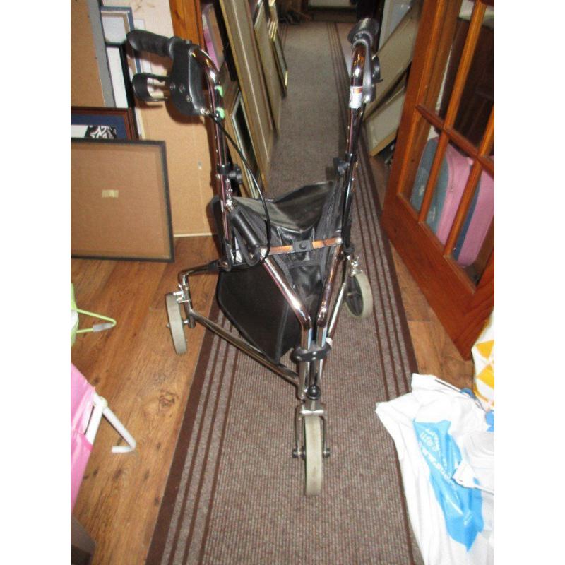 disability 3 wheel walker