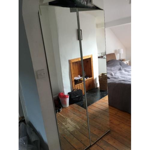 LARGE MIRRORED WARDROBE
