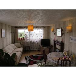 spacious single room in a well decorated two-bedroom flat ALL BILL INCLUDED