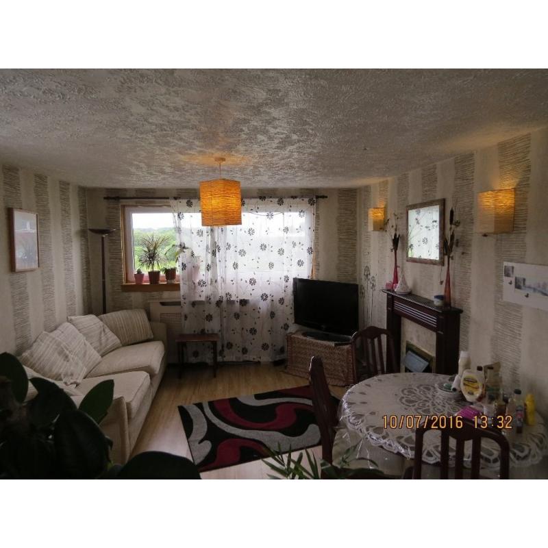 spacious single room in a well decorated two-bedroom flat ALL BILL INCLUDED
