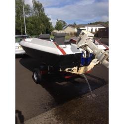 18 ft speed boat and trailer