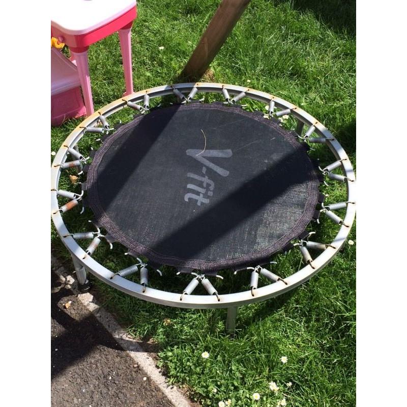 Small fitness trampoline