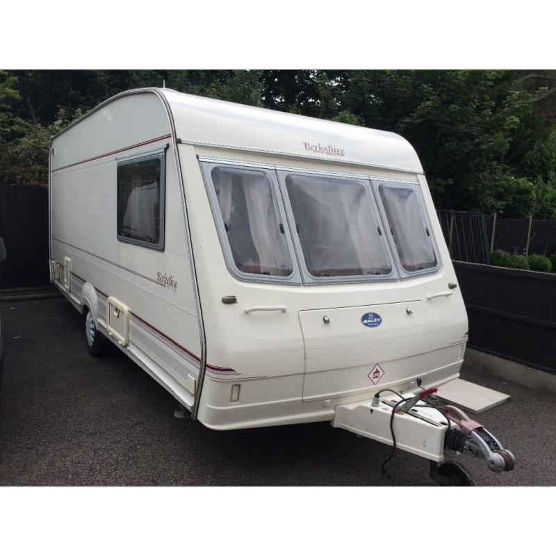 Bailey caravan 2000