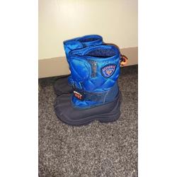Next. childs size 5 snowboots