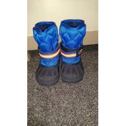 Next. childs size 5 snowboots