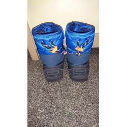 Next. childs size 5 snowboots